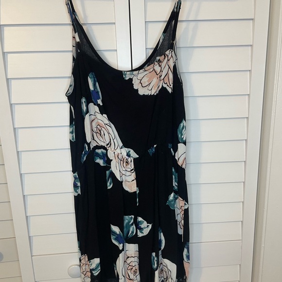 Romper - Picture 3 of 4